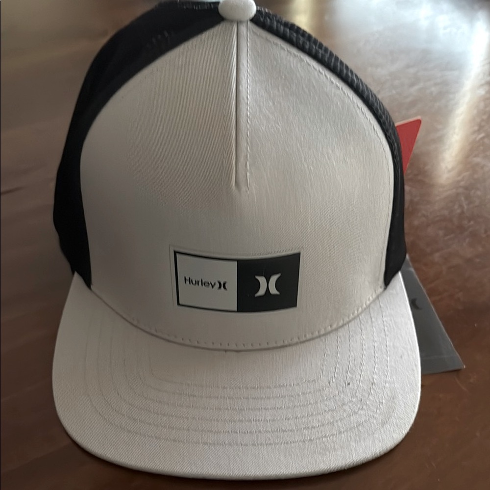 Hurley Black and Gray Snapback Trucker Hat